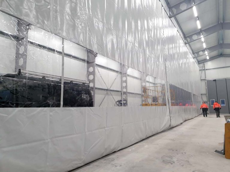 Teollisuuden peitteet, pressut ja suojahuput