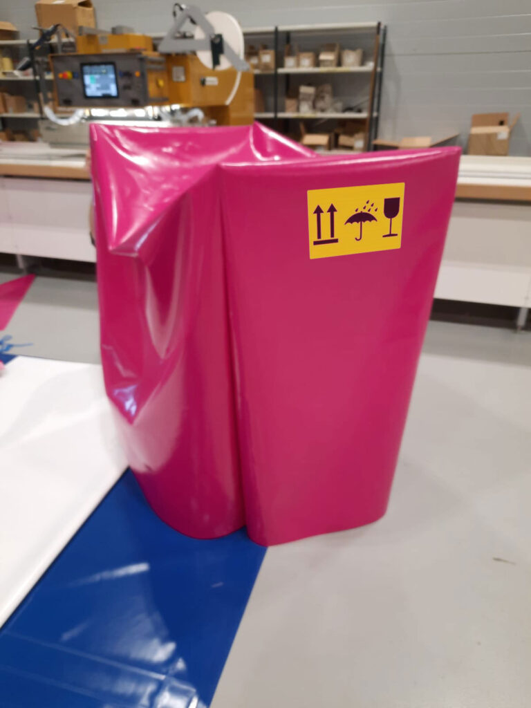 Teollisuuden peitteet, pressut ja suojahuput